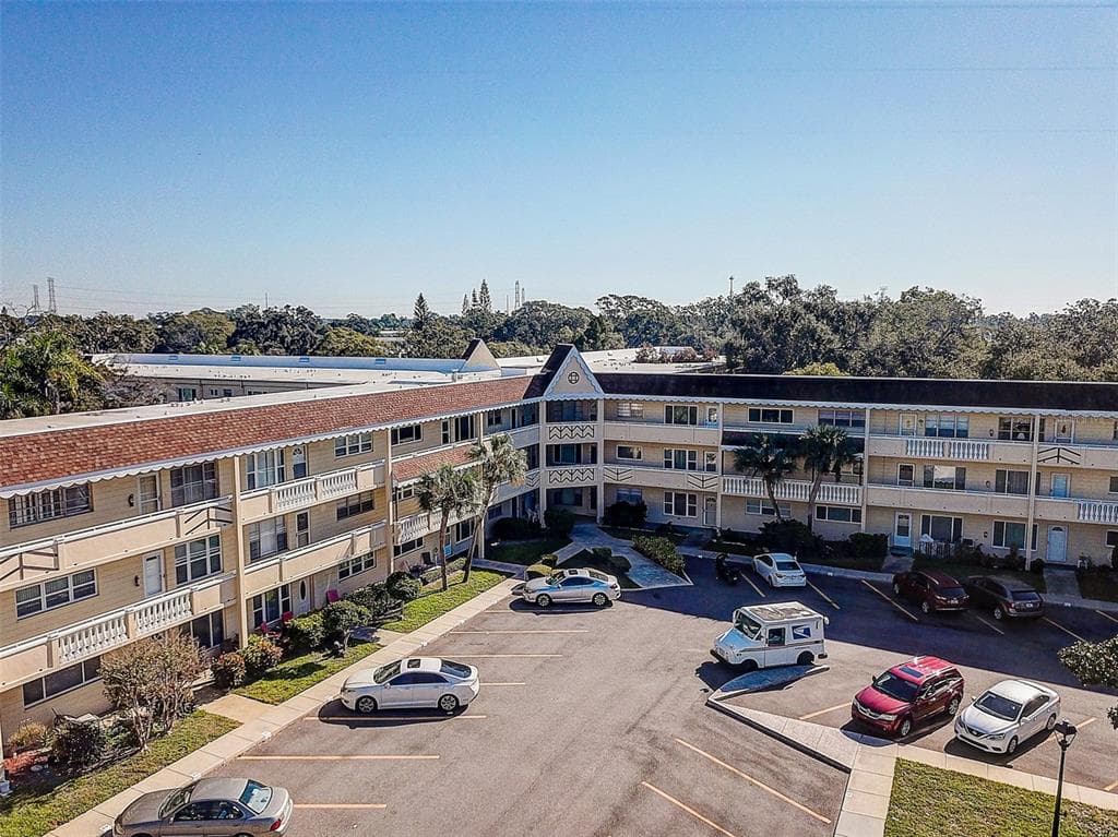 2041 AUSTRALIA WAY W UNIT 55 CLEARWATER, FL 33763