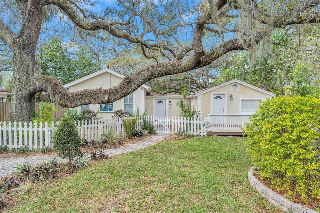 10808 N ANNETTE AVENUE TAMPA, FL 33612