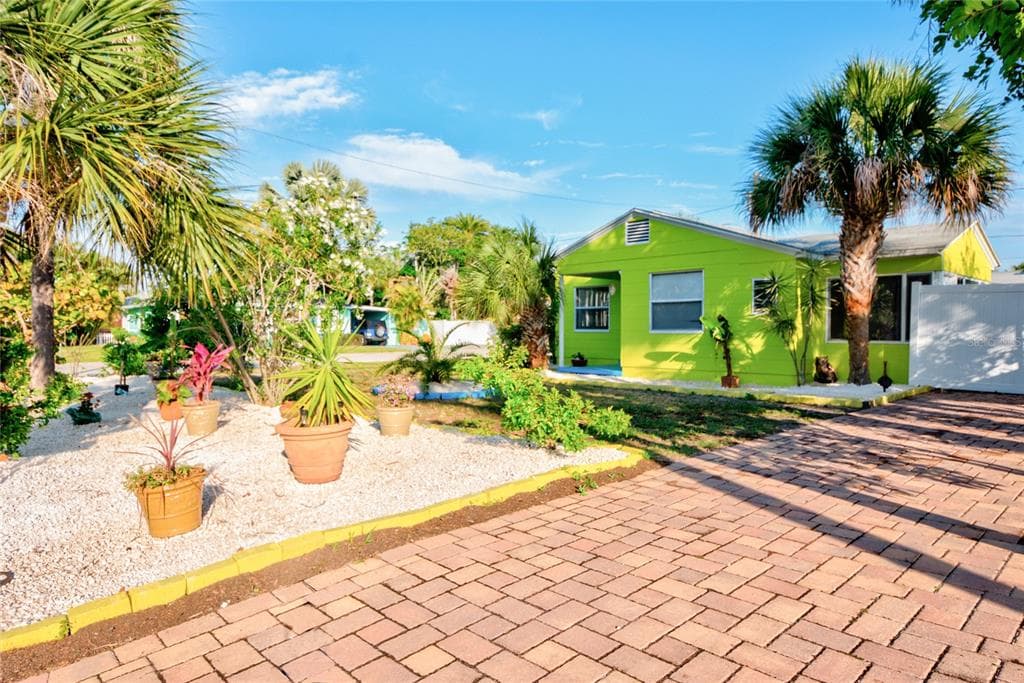 600 79TH AVENUE ST PETE BEACH, FL 33706