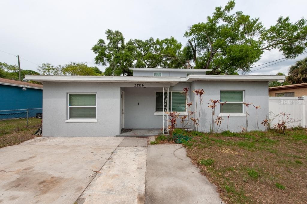 3204 LILA STREET TAMPA, FL 33610