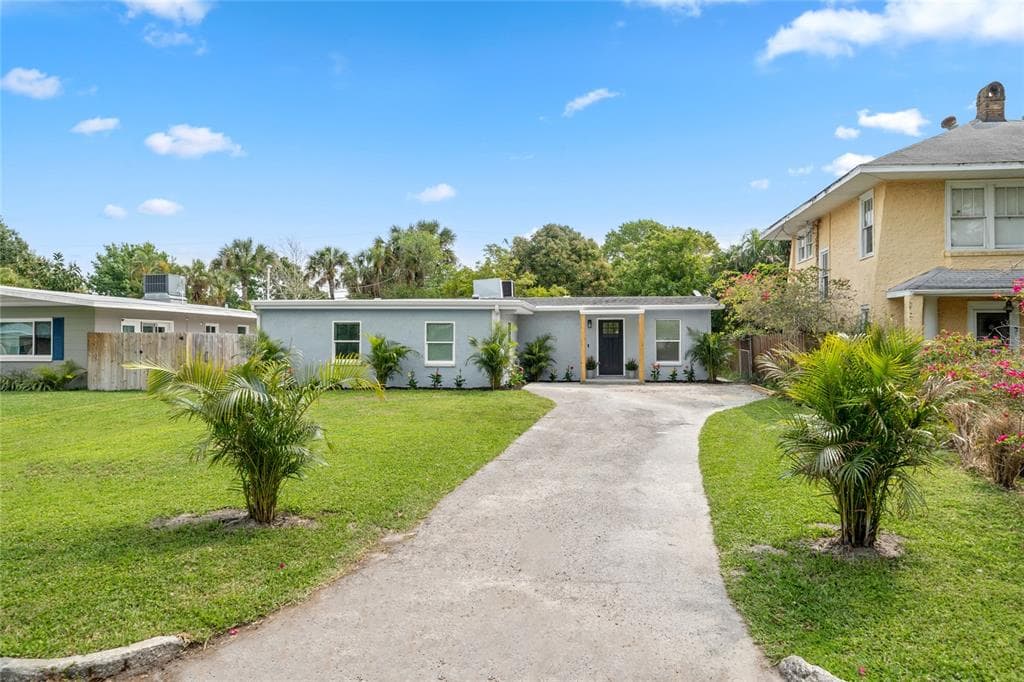 3927 HUNTINGTON STREET NE ST PETERSBURG, FL 33703