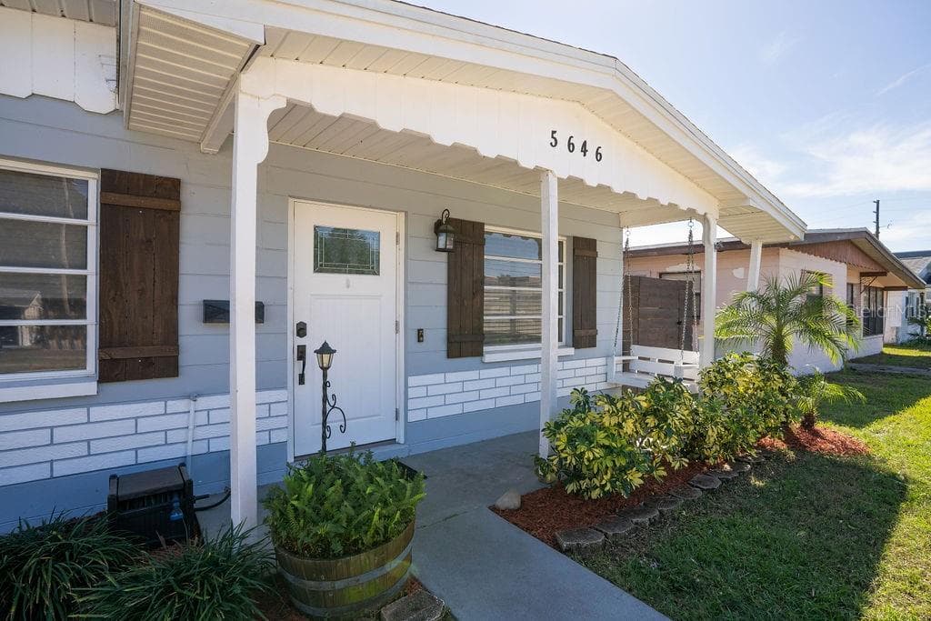 5646 13TH AVENUE N ST PETERSBURG, FL 33710