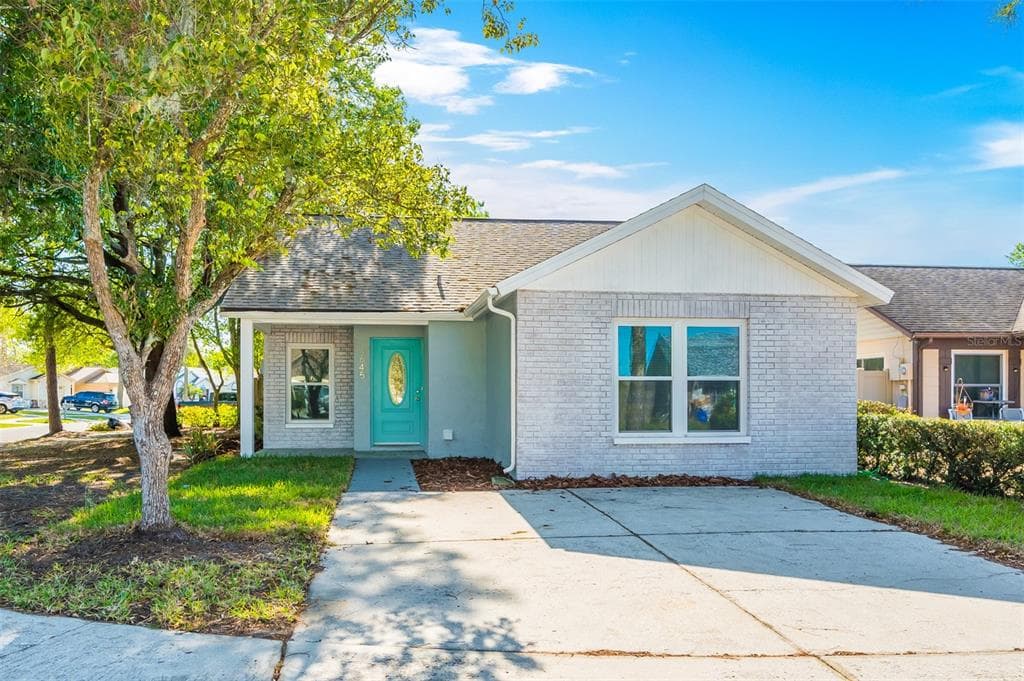 4645 E EASTWIND DRIVE PLANT CITY, FL 33566