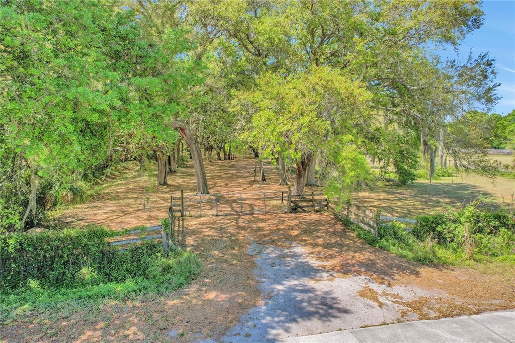 7029 KRYCUL AVENUE RIVERVIEW, FL 33578