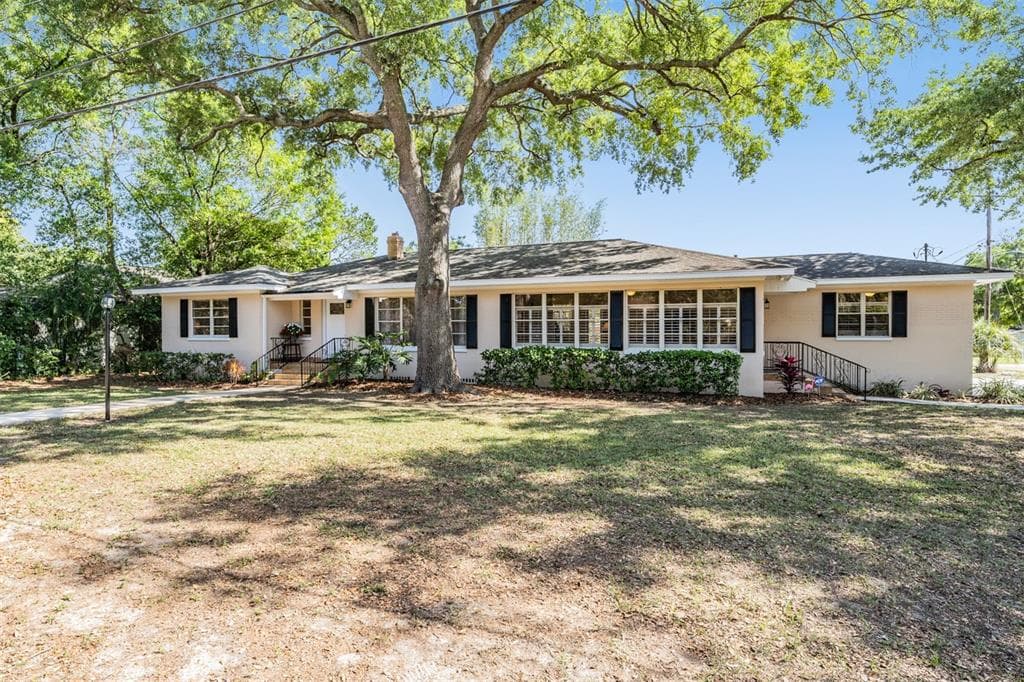 10403 NEWPORT CIRCLE