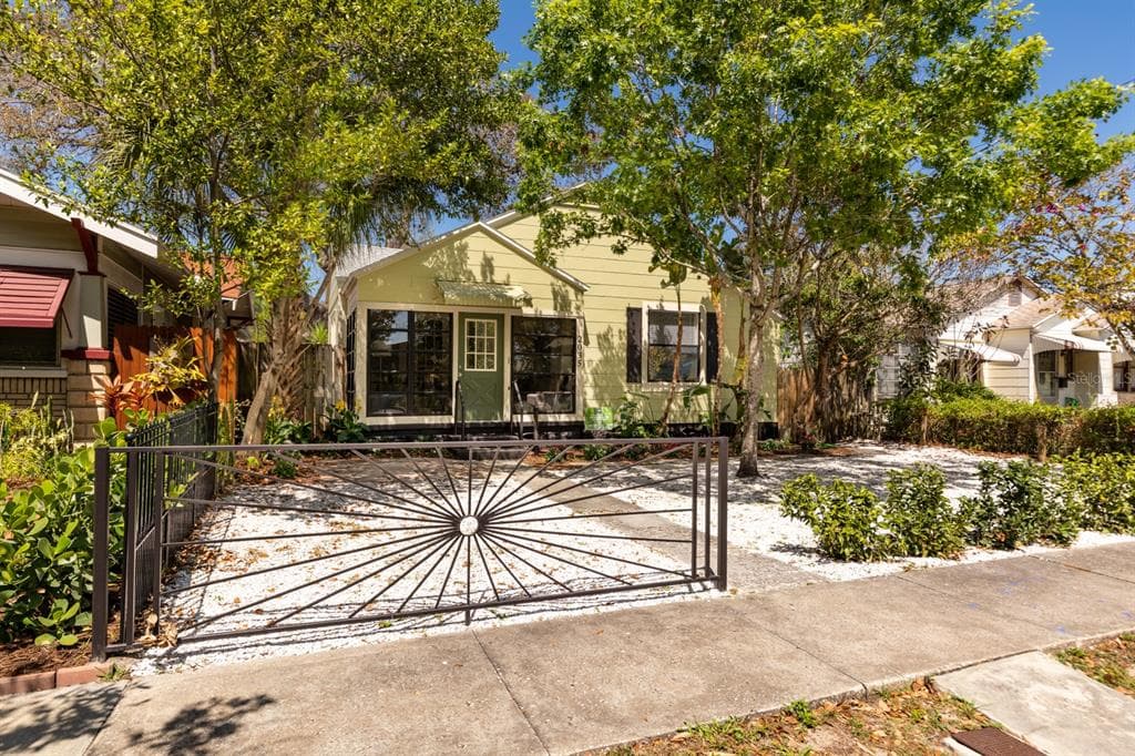 2035 4TH AVENUE N ST PETERSBURG, FL 33713