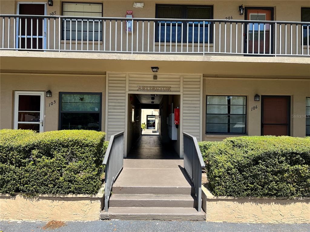 5925 TERRACE PARK DRIVE N UNIT 109 ST PETERSBURG, FL 33709