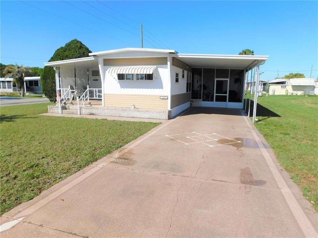 5227 BETTY STREET ZEPHYRHILLS, FL 33542