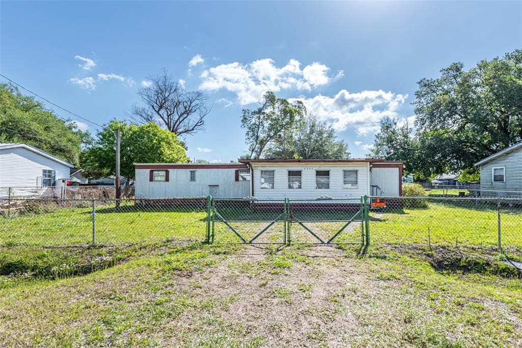 9906 VIRGINIA STREET GIBSONTON, FL 33534