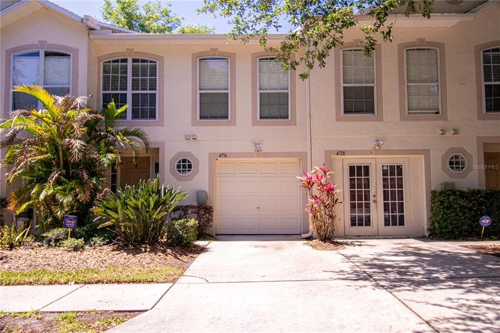 4716 ASHBURN SQUARE DRIVE TAMPA, FL 33610