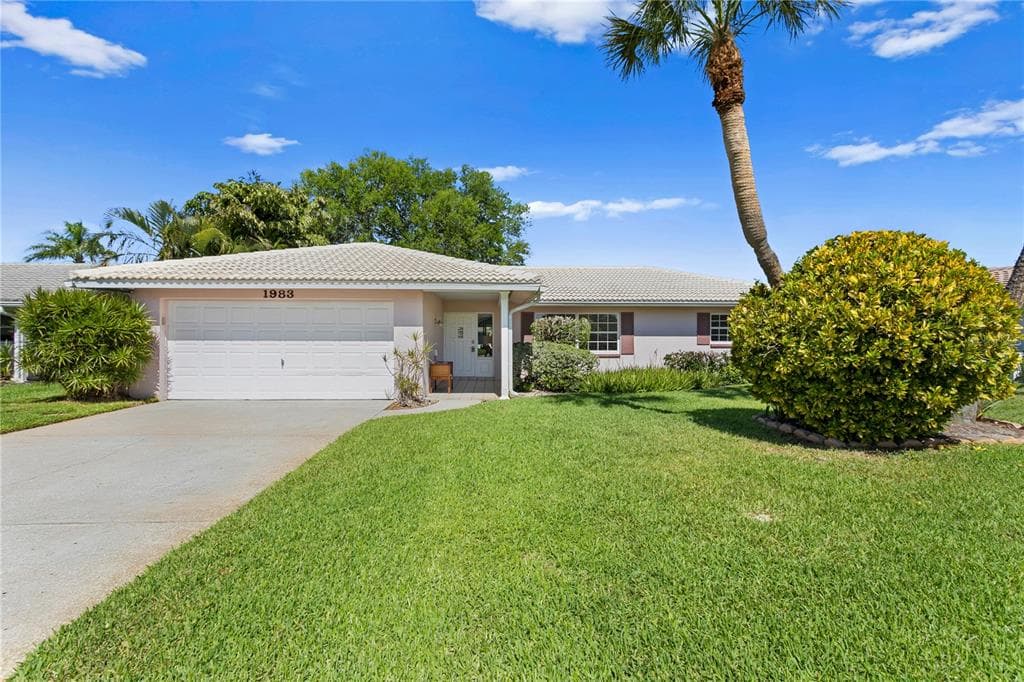 1983 MASSACHUSETTS AVENUE NE ST PETERSBURG, FL 33703