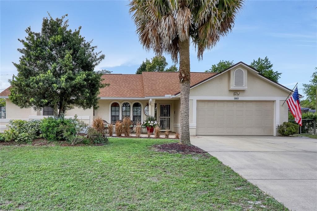 2067 N HYDE DRIVE DELTONA, FL 32738