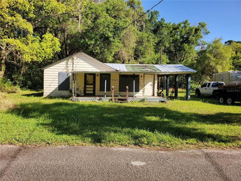 484 HICKORY STREET BROOKSVILLE, FL 34601
