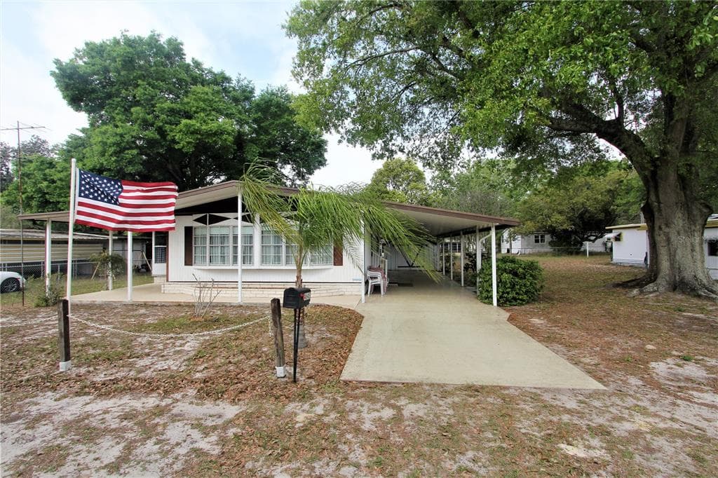4645 LOUIS DRIVE ZEPHYRHILLS, FL 33542