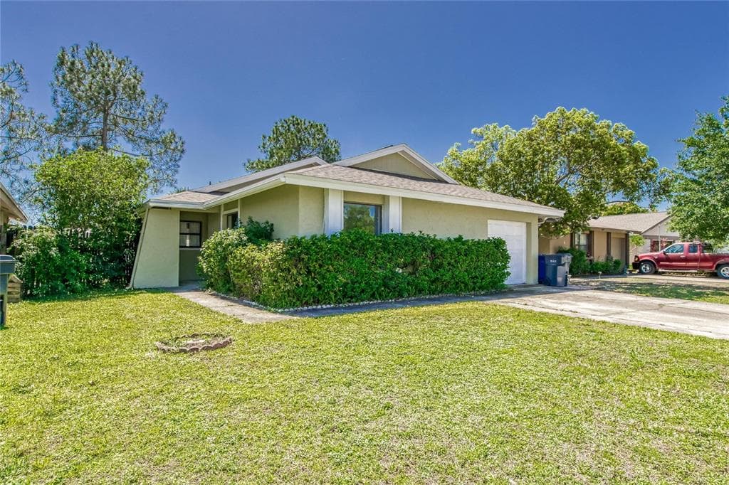 5108 STONEHAVEN COURT TAMPA, FL 33624