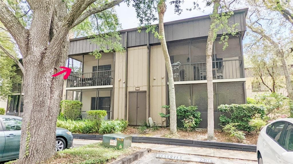 11805 RAINTREE LAKE LANE UNIT D TEMPLE TERRACE, FL 33617
