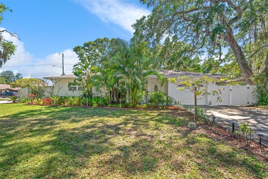 9878 55TH AVENUE N ST PETERSBURG, FL 33708