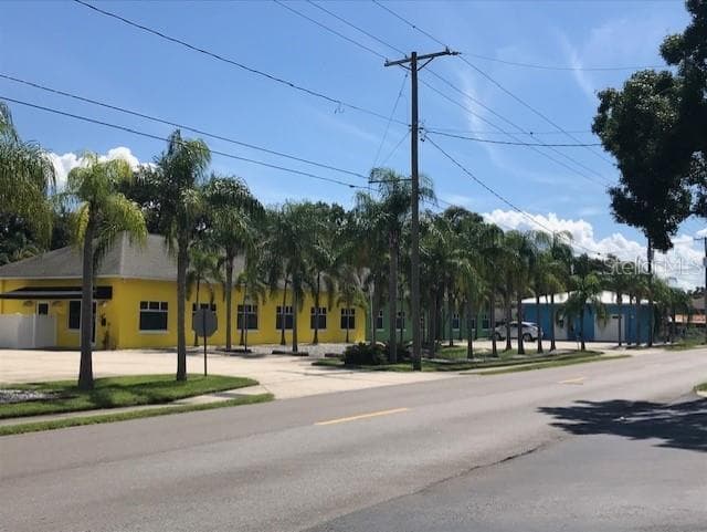 5706 S MACDILL AVENUE TAMPA, FL 33611