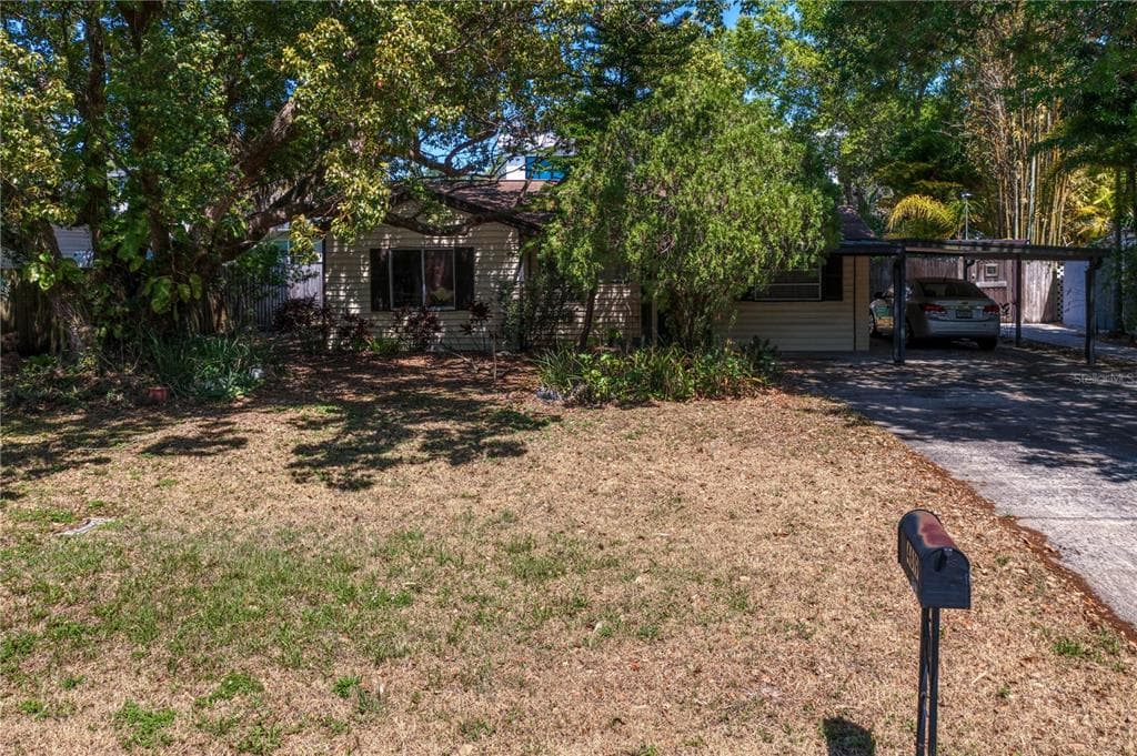 4619 W KENSINGTON AVENUE TAMPA, FL 33629