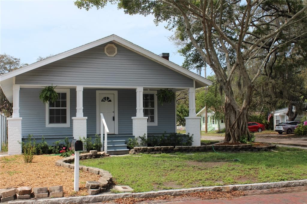375 4TH STREET NW LARGO, FL 33770