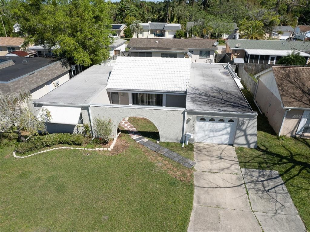 3925 CLAREMONT DRIVE NEW PORT RICHEY, FL 34652