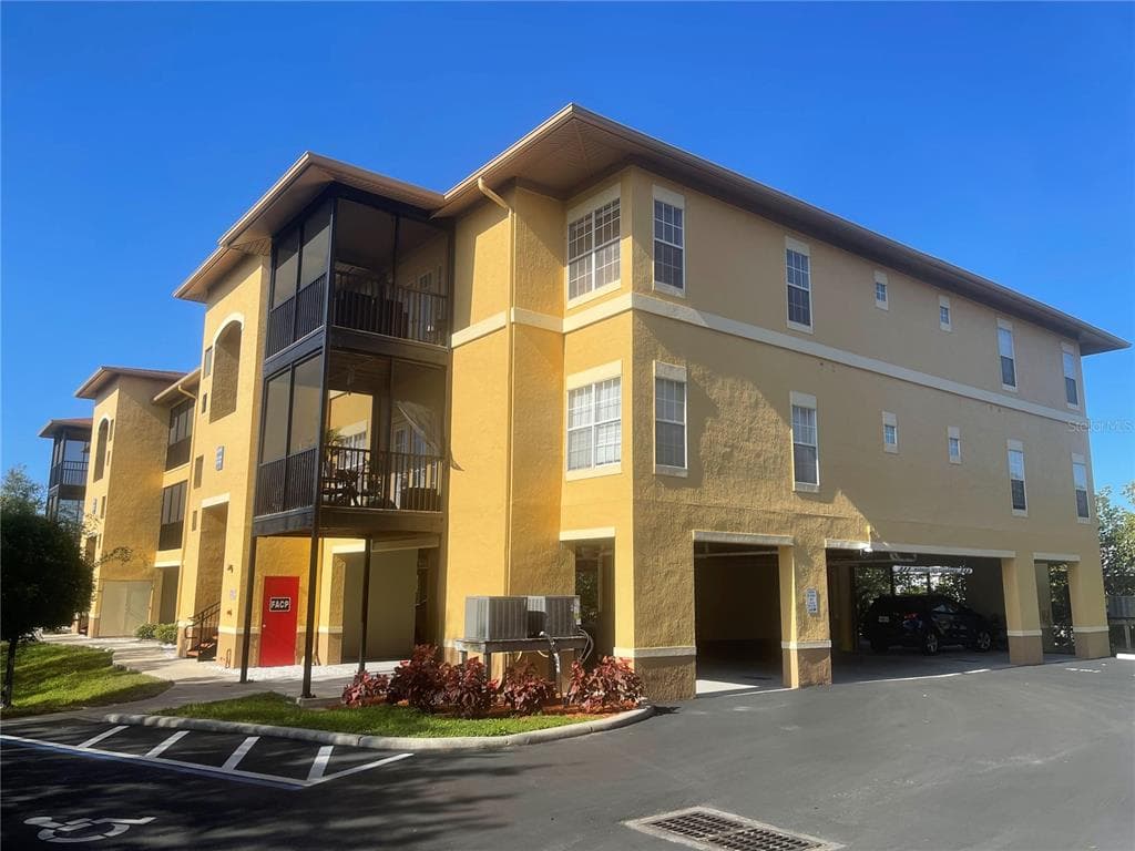 4312 BAYSIDE VILLAGE DRIVE UNIT 203 TAMPA, FL 33615