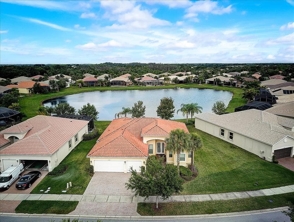 16244 DIAMOND BAY DRIVE WIMAUMA, FL 33598