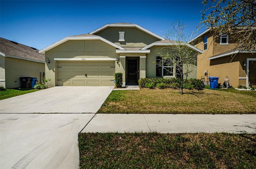 9924 WARM STONE STREET THONOTOSASSA, FL 33592