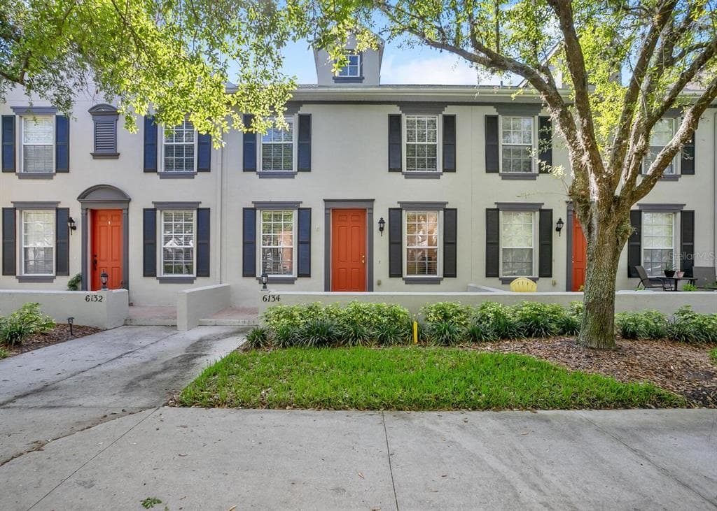 6134 FISHHAWK CROSSING BOULEVARD LITHIA, FL 33547