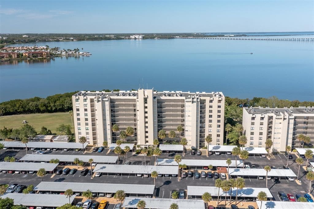2618 COVE CAY DRIVE UNIT 302 CLEARWATER, FL 33760
