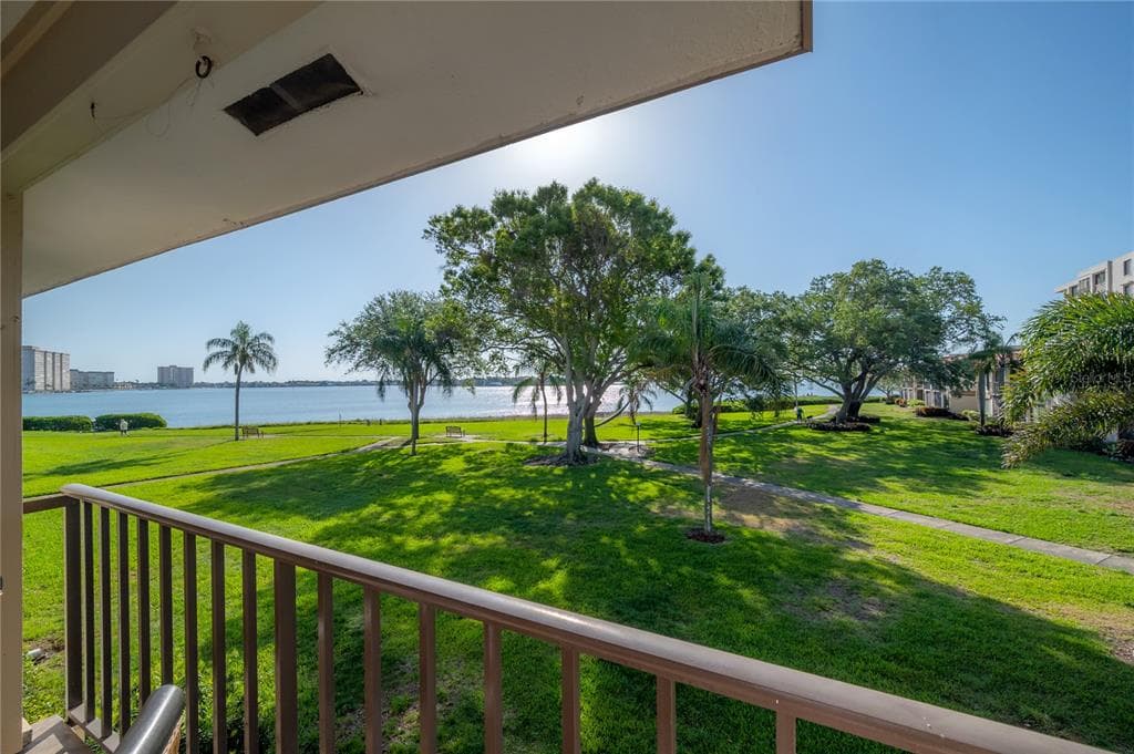 6158 PALMA DEL MAR BOULEVARD S UNIT 216 ST PETERSBURG, FL 33715