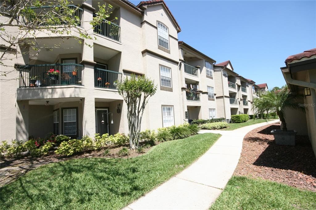 18108 PEREGRINES PERCH PLACE UNIT 7102 LUTZ, FL 33558