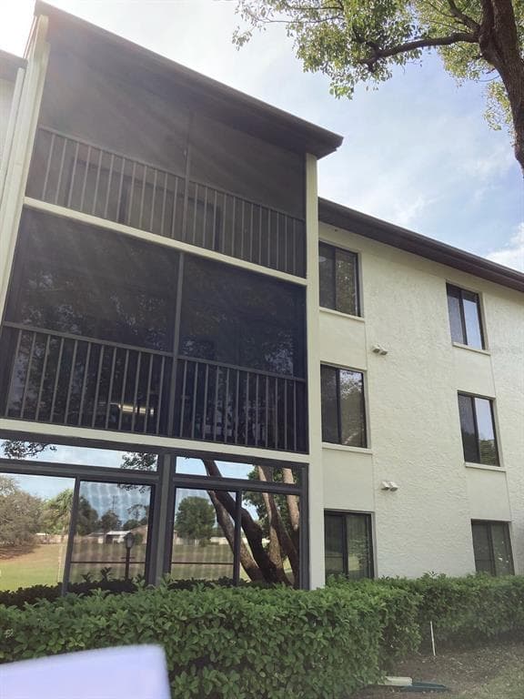 1871 PINE RIDGE WAY W UNIT F3 PALM HARBOR, FL 34684