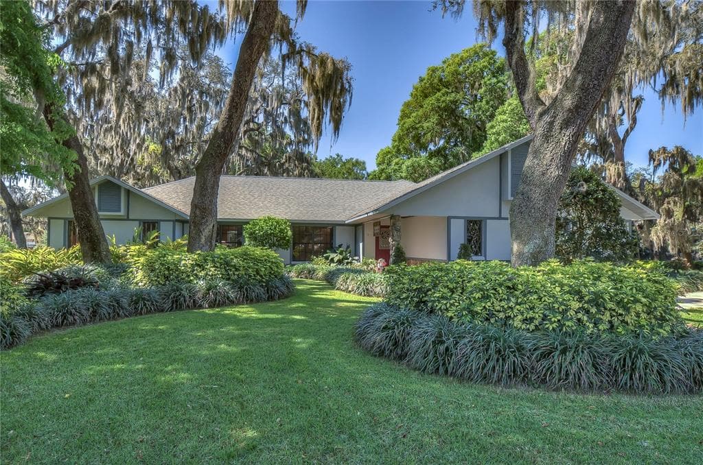 1511 FOX HILL PLACE VALRICO, FL 33596