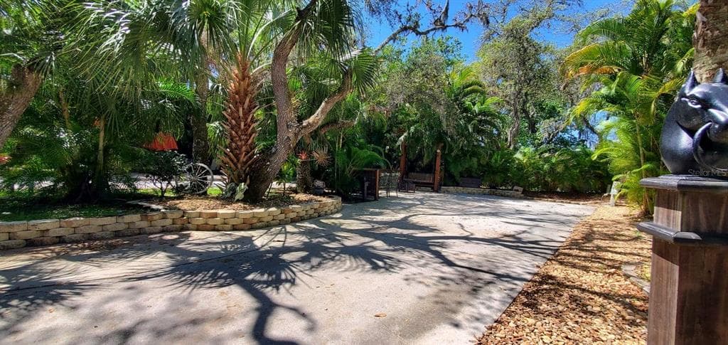 131 STALLION LANE LAKE WALES, FL 33898