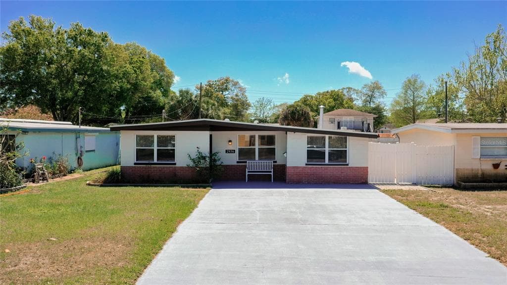 2936 39TH AVENUE N ST PETERSBURG, FL 33714