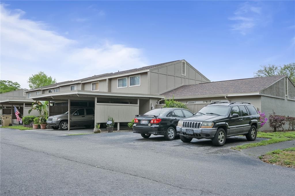 7924 CITRUS DRIVE TEMPLE TERRACE, FL 33637