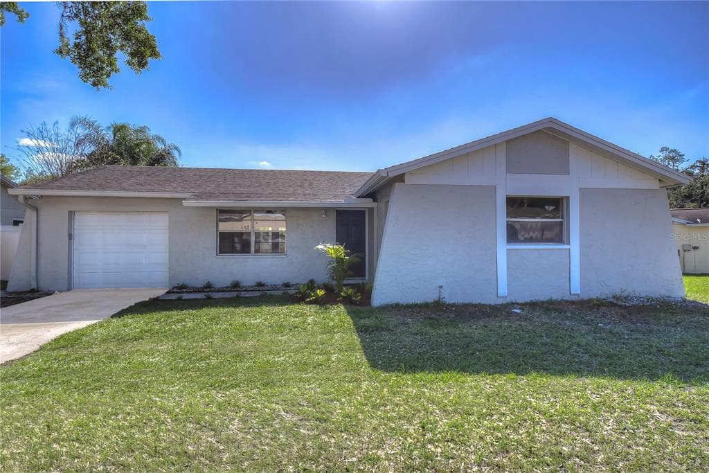 207 FAITHWAY DRIVE SEFFNER, FL 33584