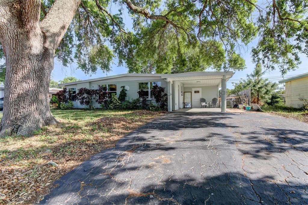 10326 109TH AVENUE LARGO, FL 33773