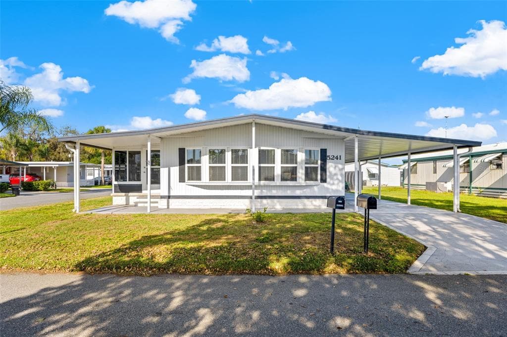 5241 VENTURA DRIVE ZEPHYRHILLS, FL 33541