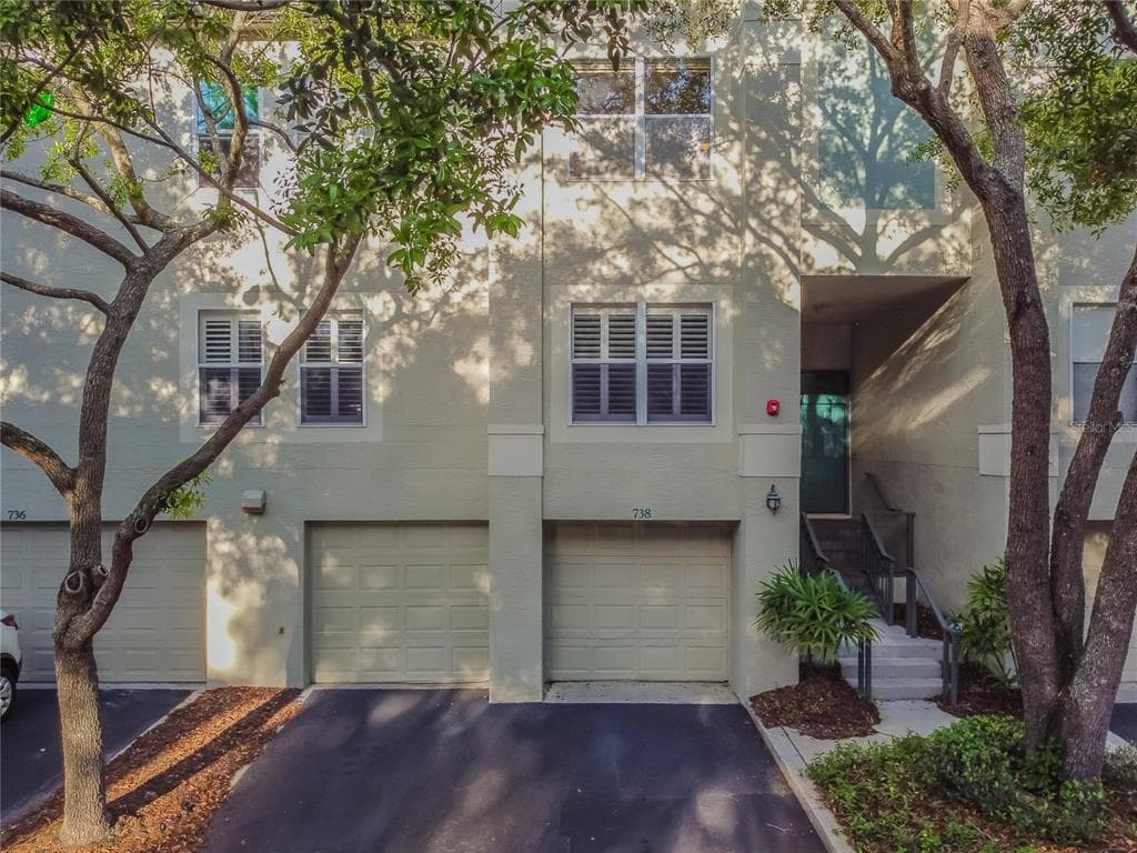 738 CORAL REEF DRIVE TAMPA, FL 33602