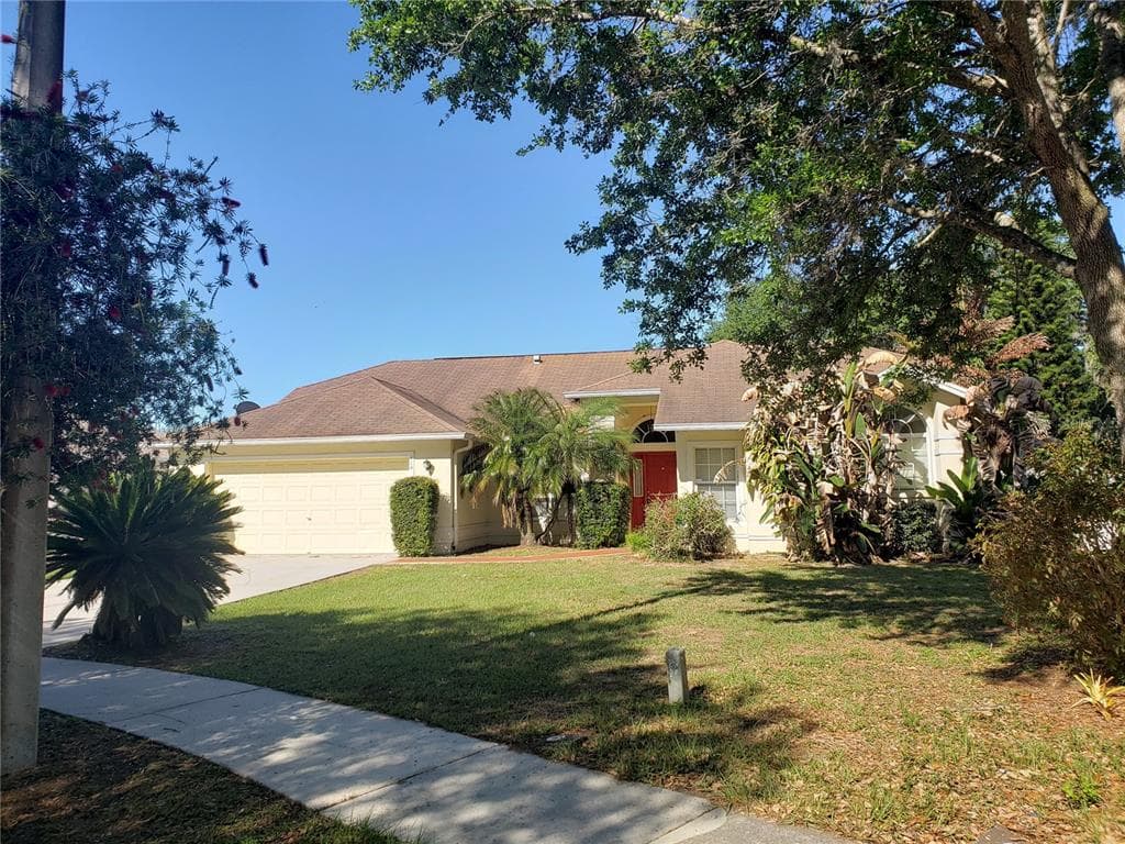 114 WINSTON MANOR CIRCLE SEFFNER, FL 33584