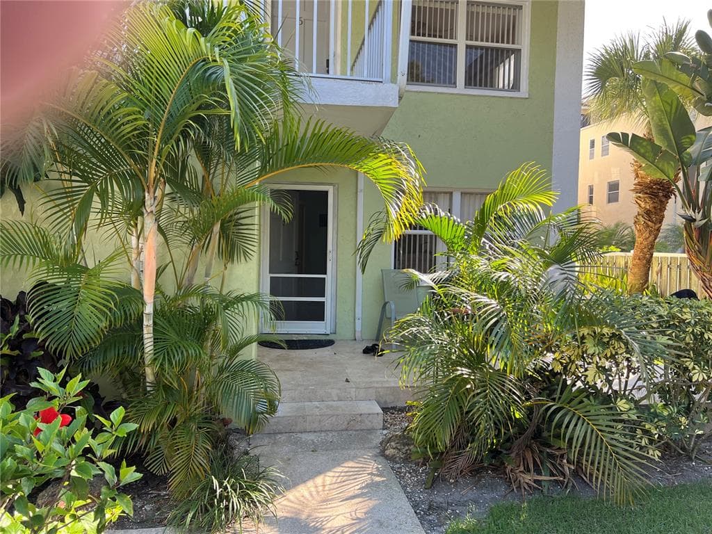 446 CANAL ROAD UNIT 5 SARASOTA, FL 34242