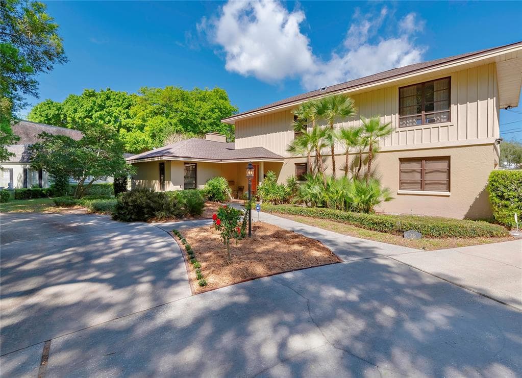 1835 SERPENTINE DRIVE S ST PETERSBURG, FL 33712