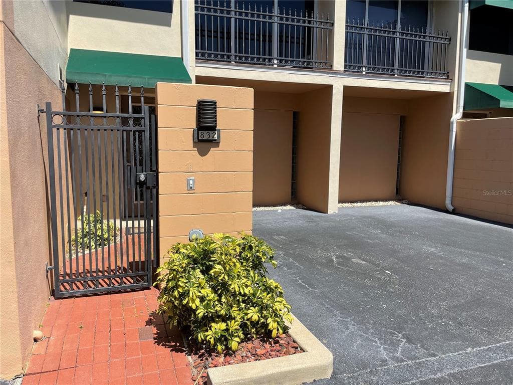 832 PADUA LANE CLEARWATER, FL 33756