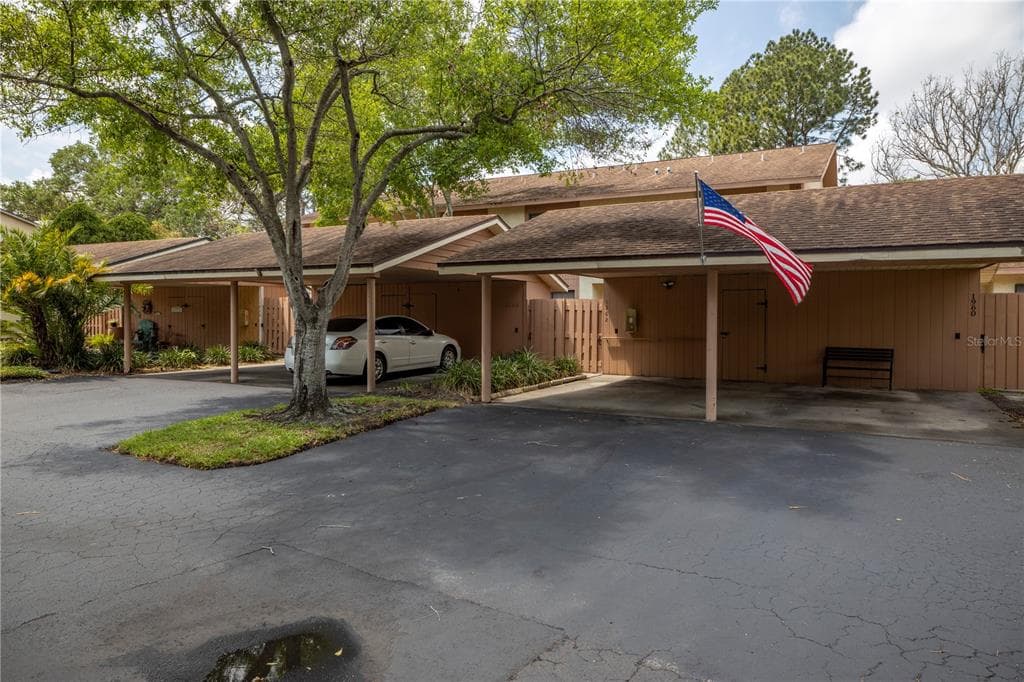 1962 WHITNEY WAY CLEARWATER, FL 33760