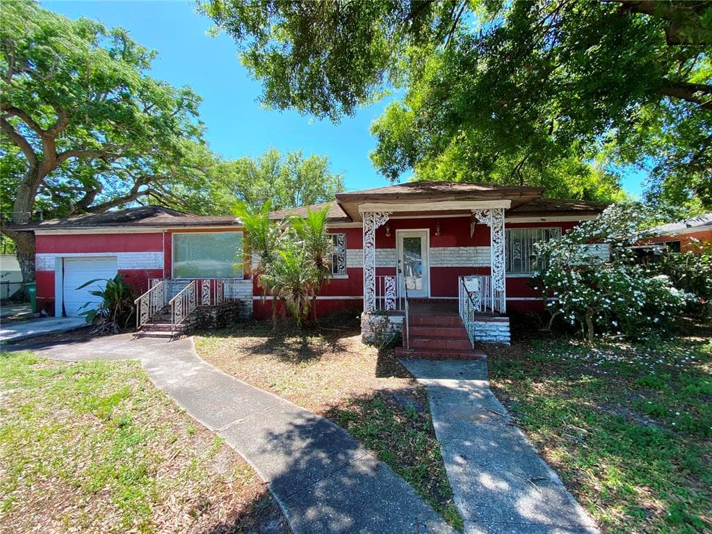 1716 W SAINT JOHN STREET TAMPA, FL 33607