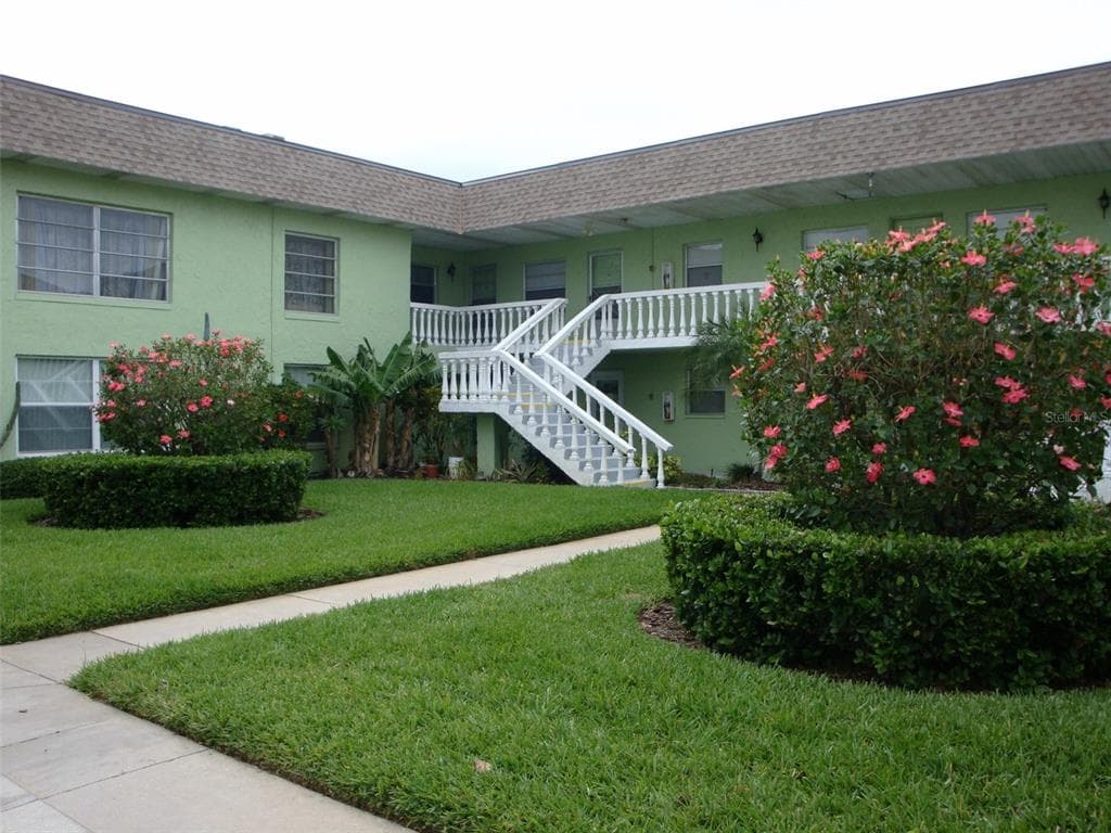 1250 S PINELLAS AVENUE UNIT 802 TARPON SPRINGS, FL 34689