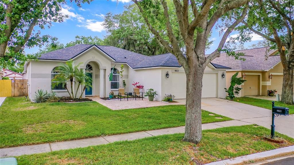 4822 PORTOBELLO CIRCLE