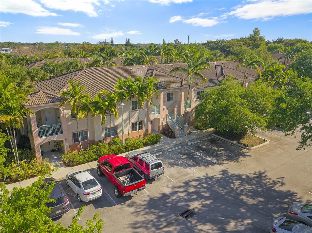 7785 NW 22ND COURT UNIT 103 PEMBROKE PINES, FL 33024